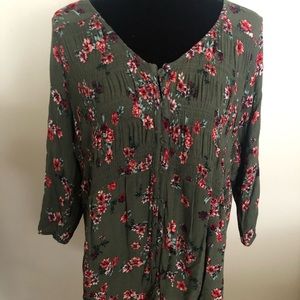 Torrid size 1 floral blouse